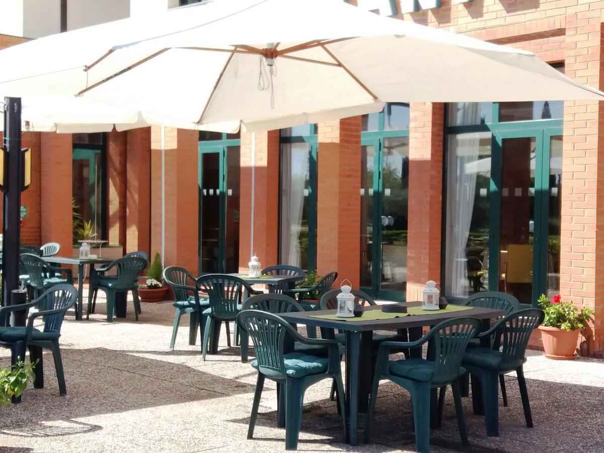 Meditur Hotel Pisa Migliarino Pisano Extérieur photo