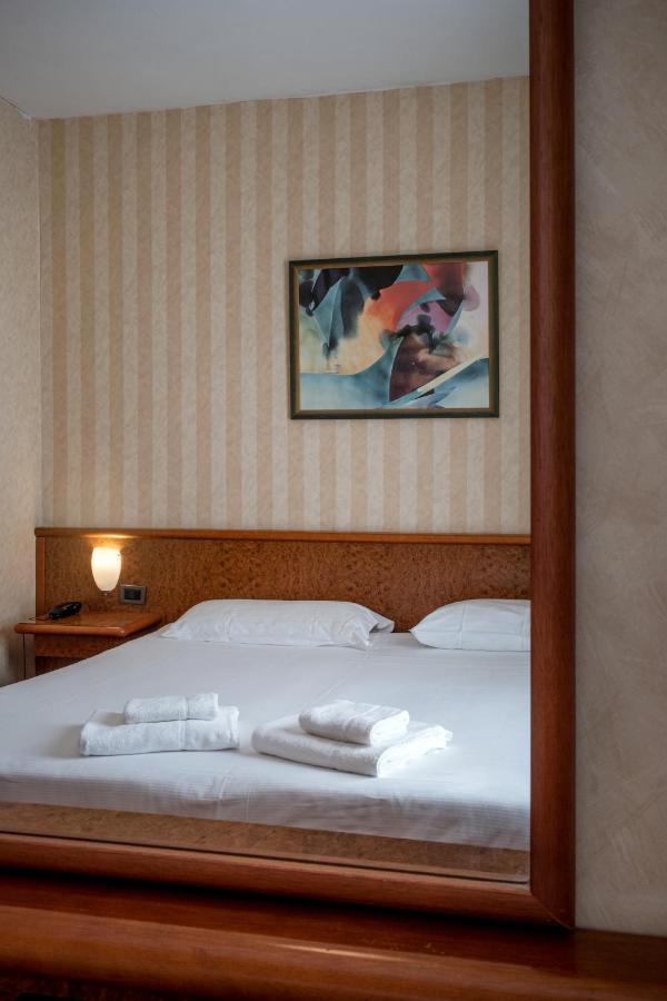 Meditur Hotel Pisa Migliarino Pisano Extérieur photo