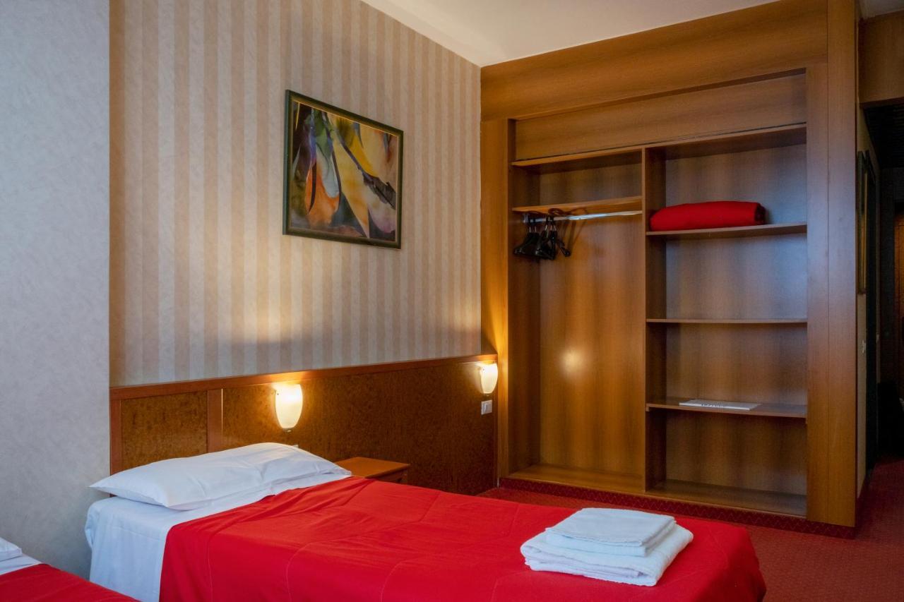 Meditur Hotel Pisa Migliarino Pisano Extérieur photo