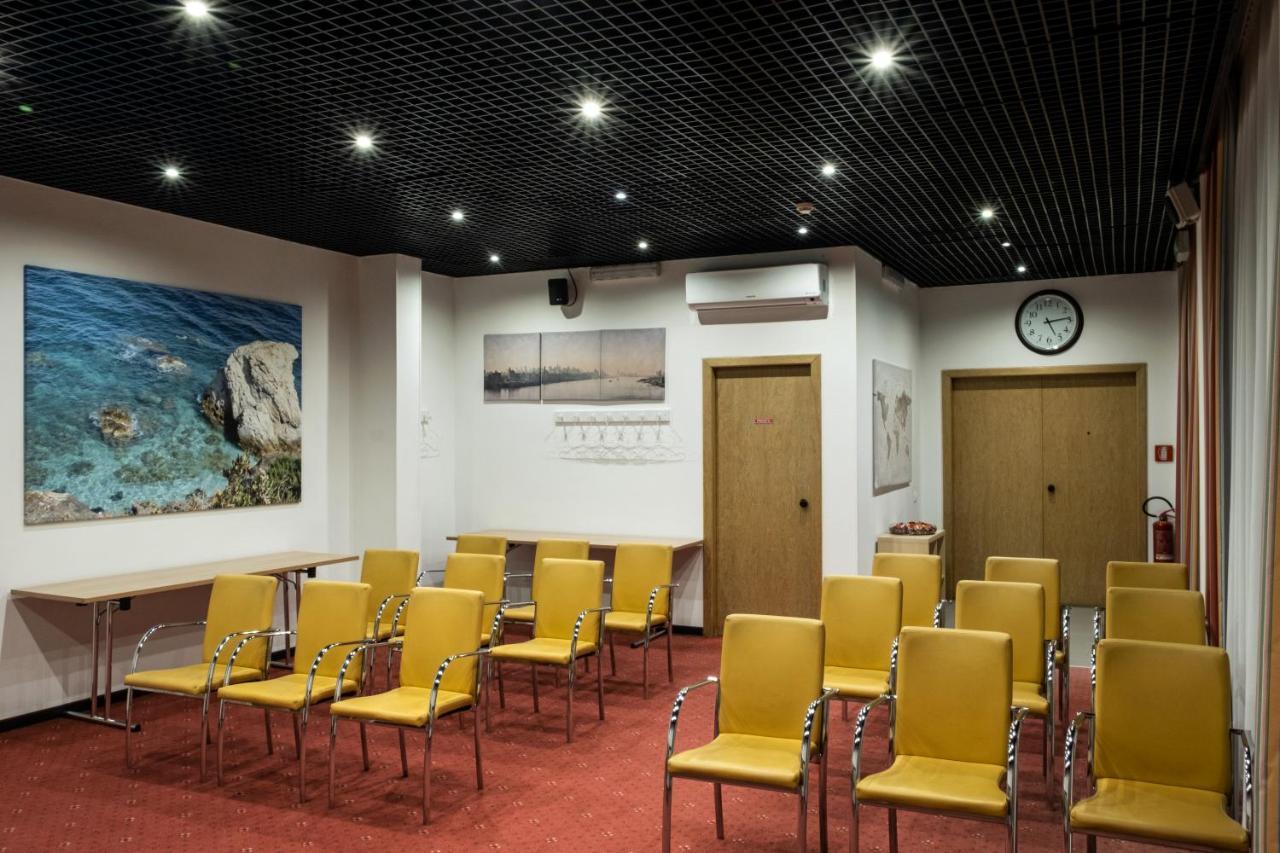 Meditur Hotel Pisa Migliarino Pisano Extérieur photo