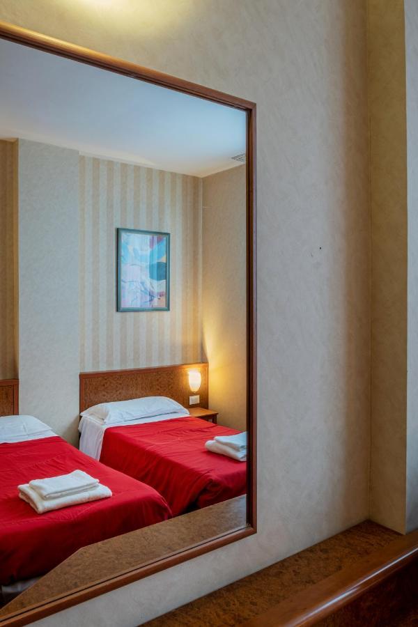 Meditur Hotel Pisa Migliarino Pisano Extérieur photo